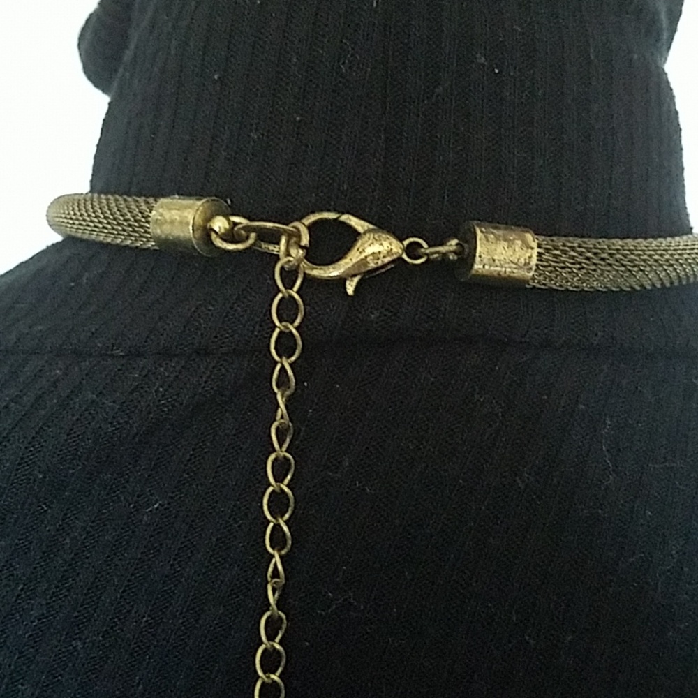 Abstract Necklace - Picture 4 of 5